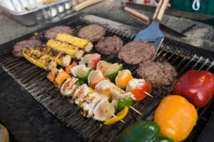 grilled hambergers and vegetables